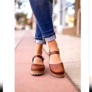 mia freja platform clog